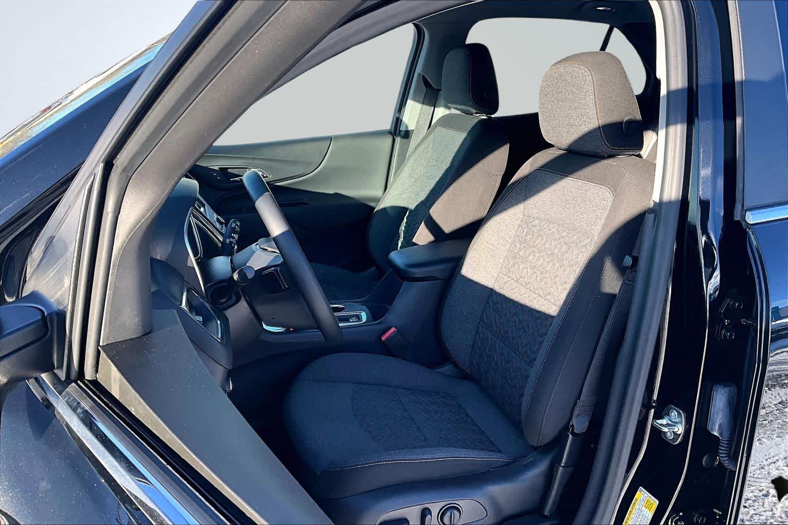 2024 Chevrolet Equinox LT Mosaic Black Metallic at James Chevrolet