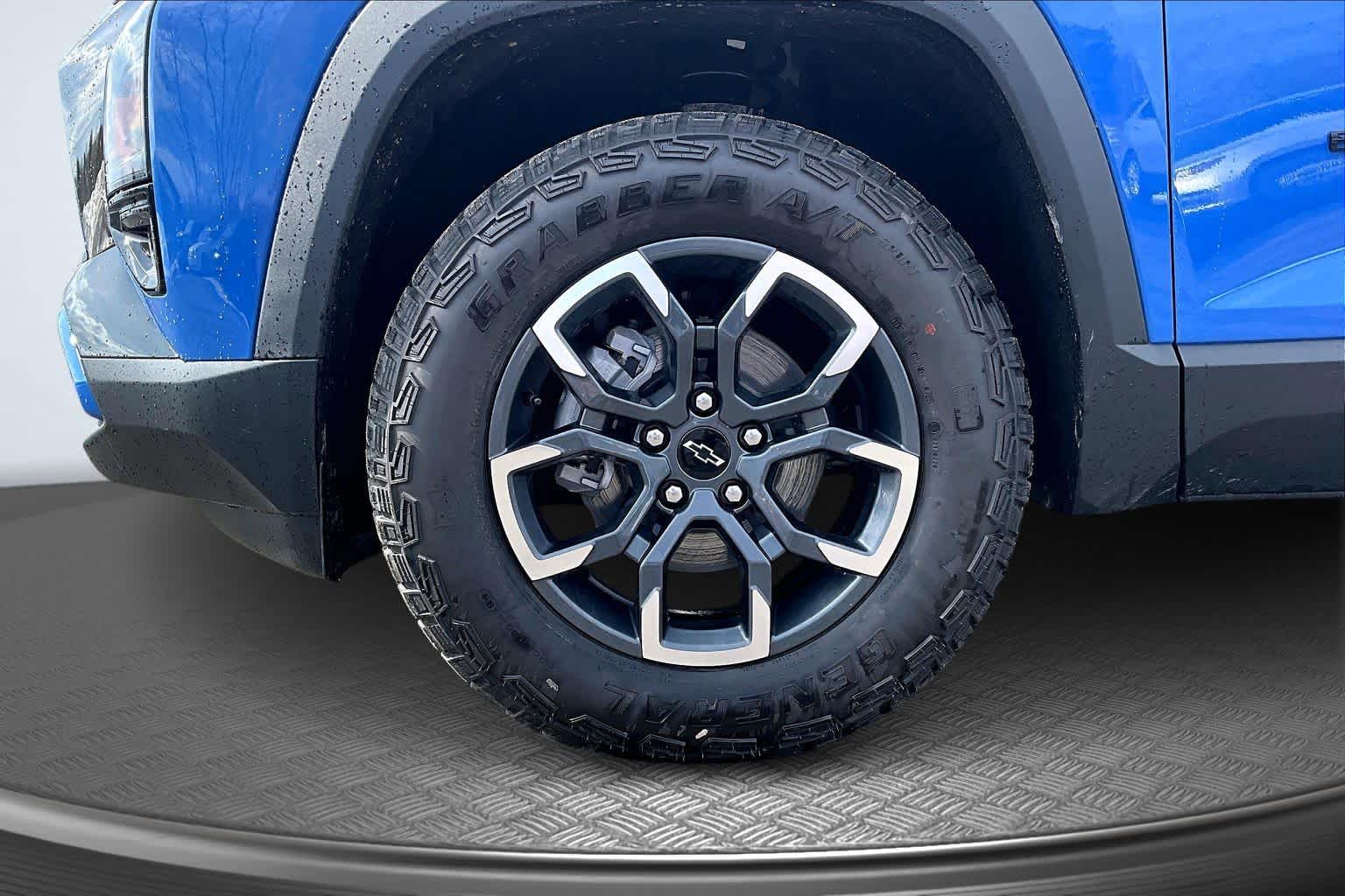 2026 Chevrolet Equinox AWD ACTIV REEF BLUE METALLIC at James Chevrolet
