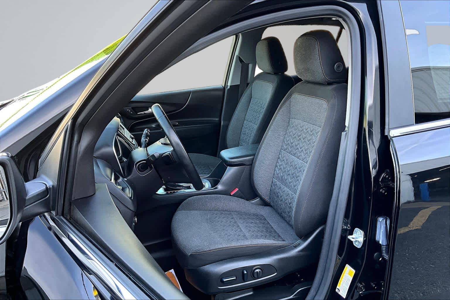 2024 Chevrolet Equinox LT Mosaic Black Metallic at James Chevrolet