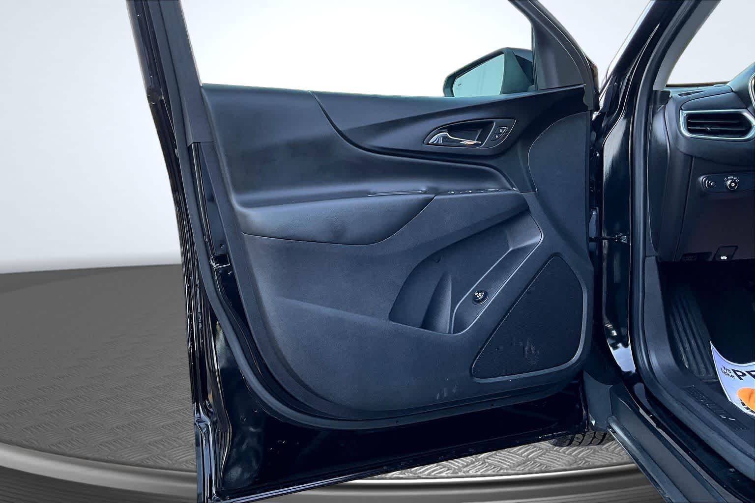 2024 Chevrolet Equinox LT Mosaic Black Metallic at James Chevrolet