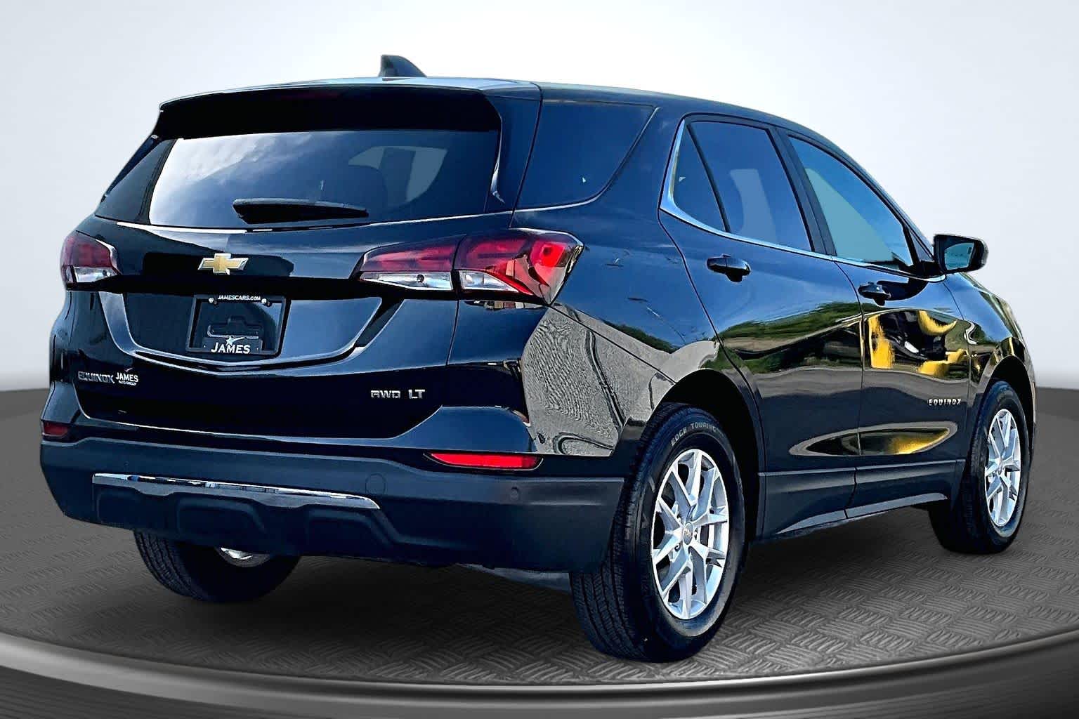 2024 Chevrolet Equinox LT - 2
