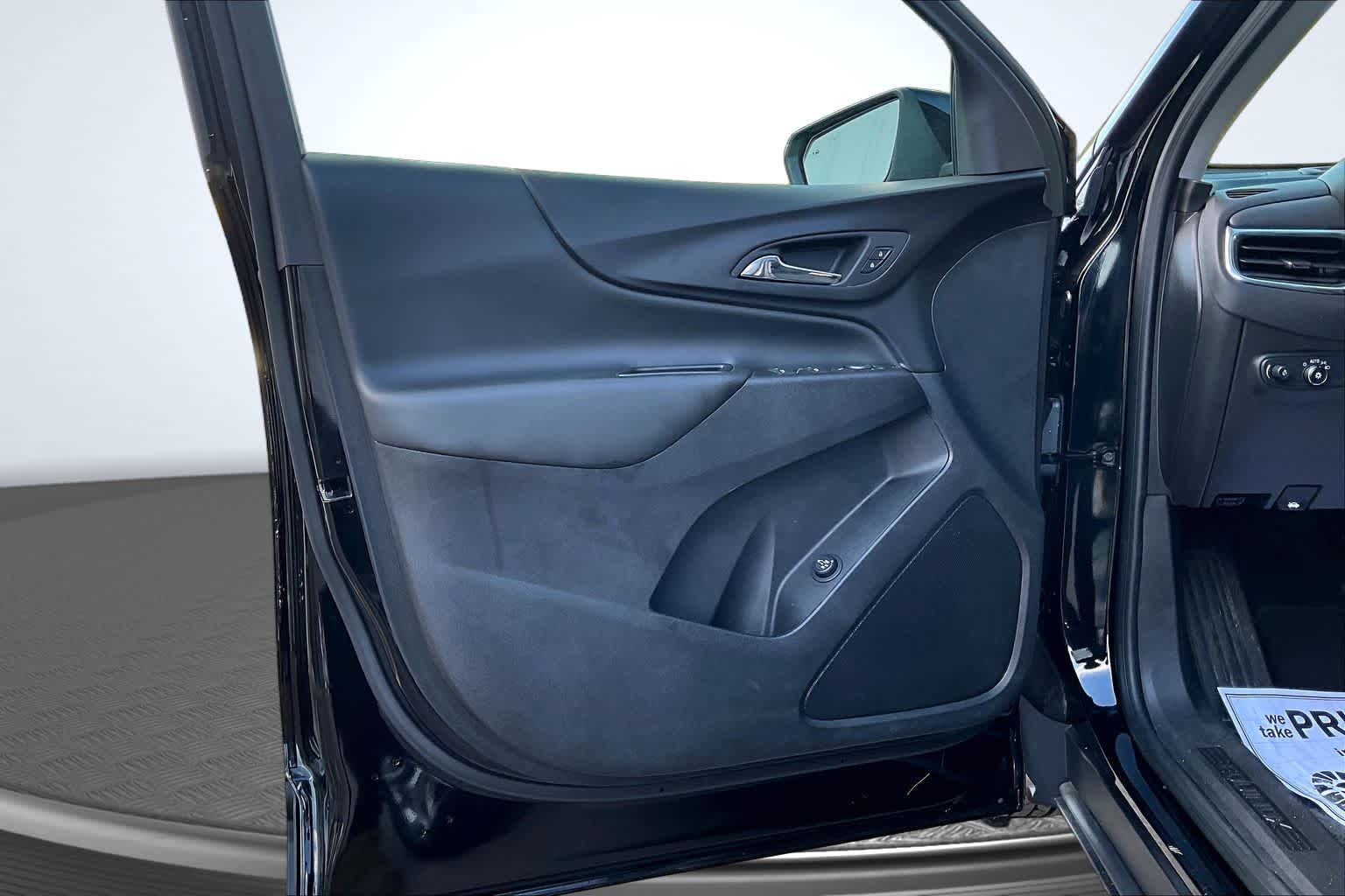 2024 Chevrolet Equinox LT Mosaic Black Metallic at James Chevrolet