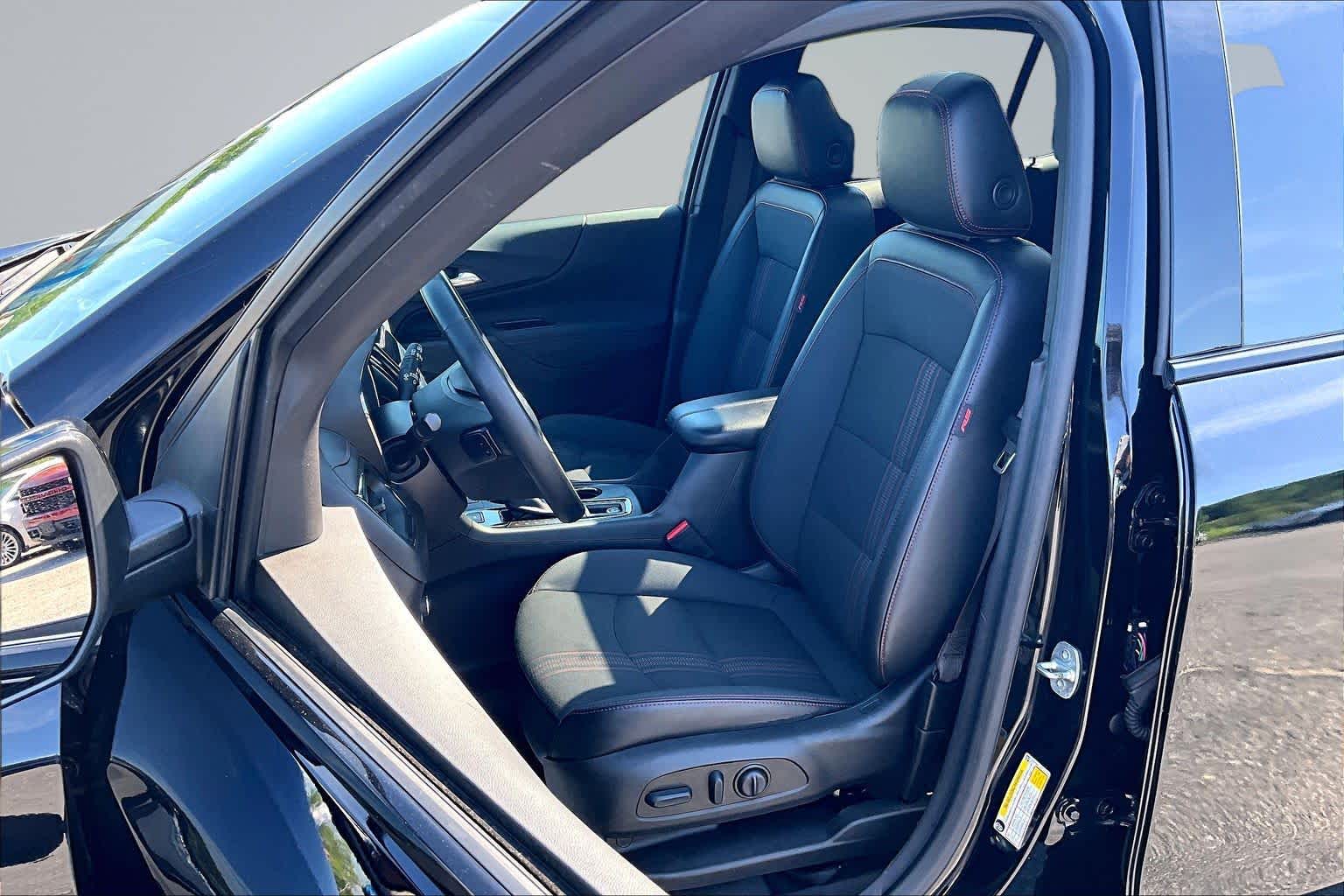 2023 Chevrolet Equinox RS Mosaic Black Metallic at James Chevrolet