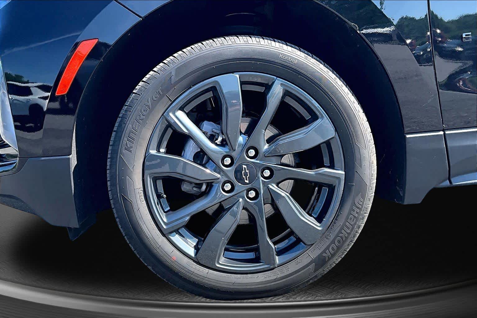 2023 Chevrolet Equinox RS Mosaic Black Metallic at James Chevrolet