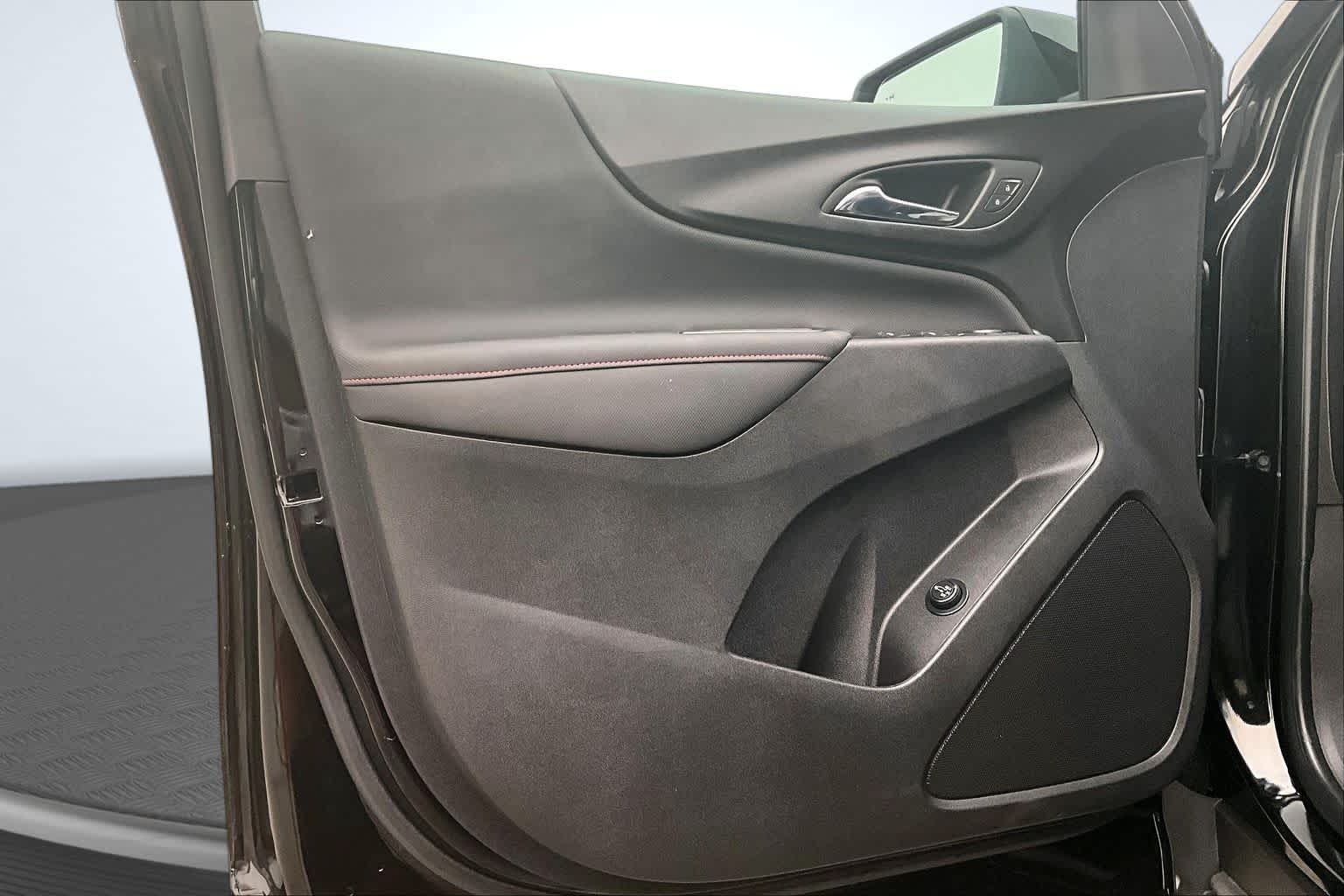 2023 Chevrolet Equinox RS Mosaic Black Metallic at James Chevrolet