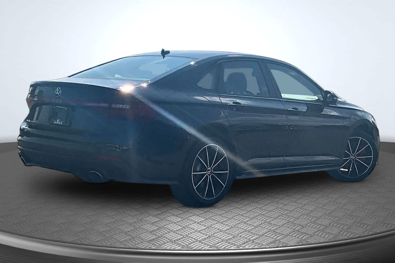 2025 Volkswagen Jetta GLI Autobahn - 2