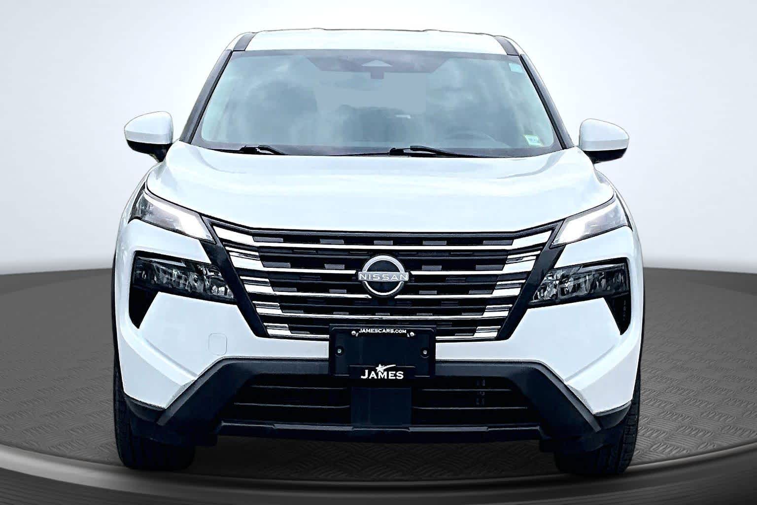 2024 Nissan Rogue SV - 3