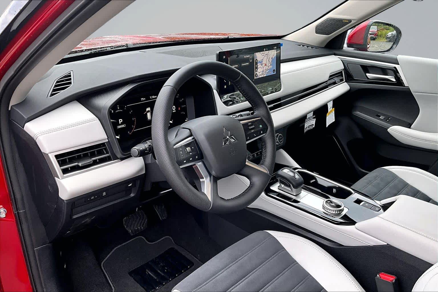 2026 Mitsubishi Outlander SE Red Diamond at James Chevrolet