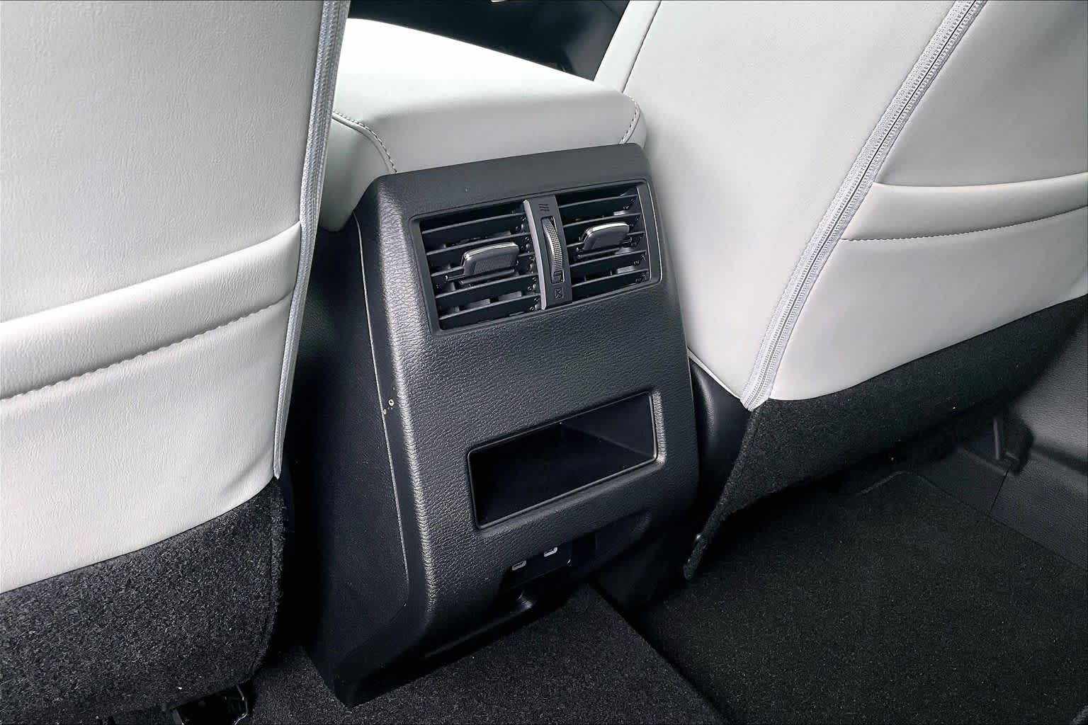 2026 Mitsubishi Outlander SE Red Diamond at James Chevrolet