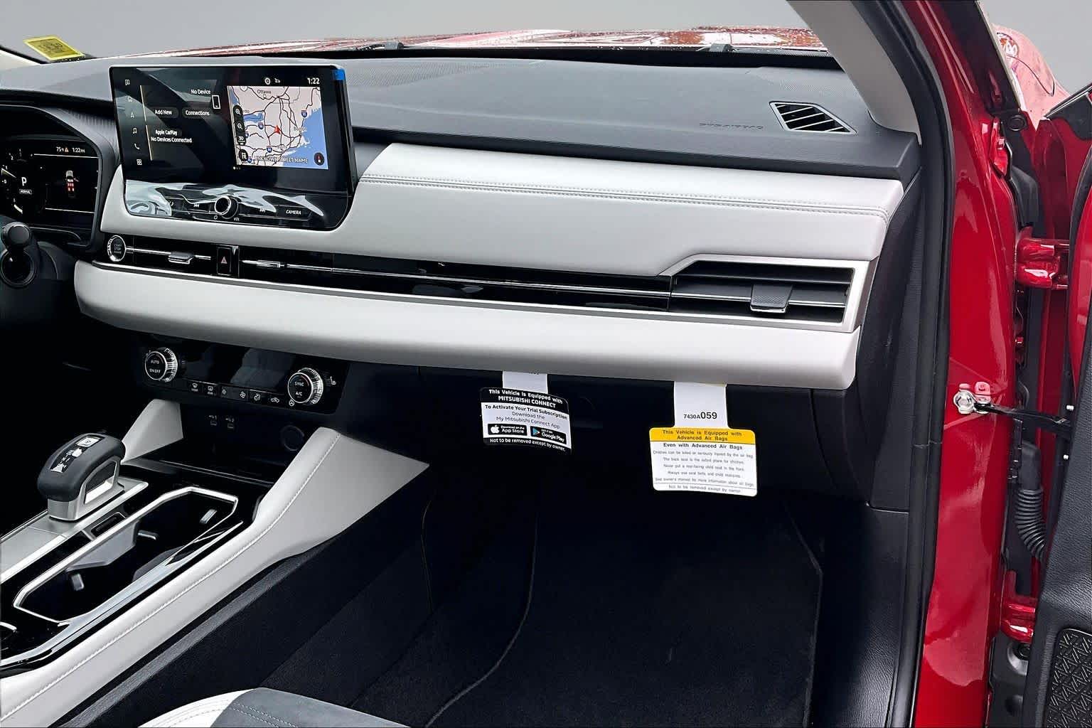 2026 Mitsubishi Outlander SE Red Diamond at James Chevrolet