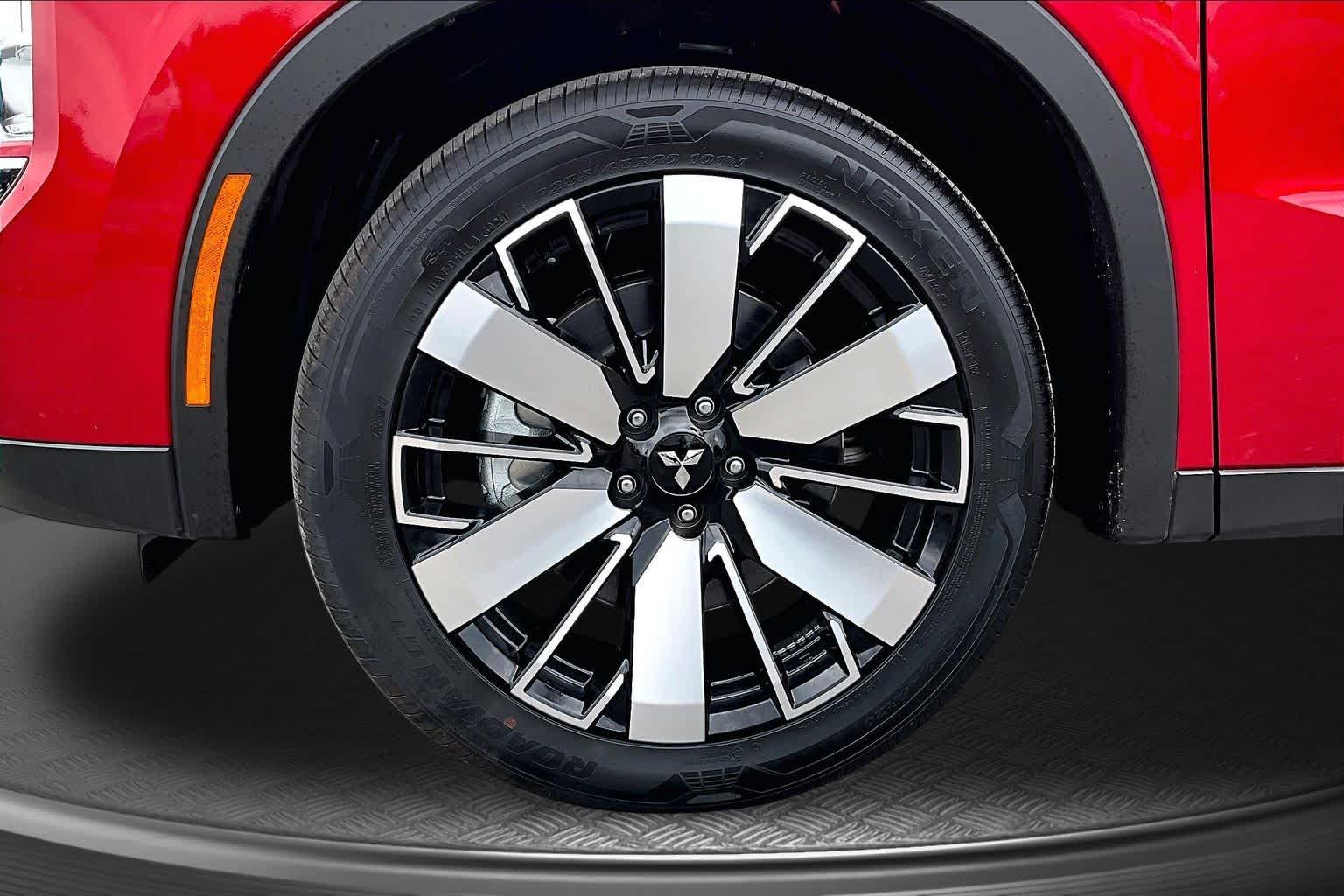 2026 Mitsubishi Outlander SE - 8