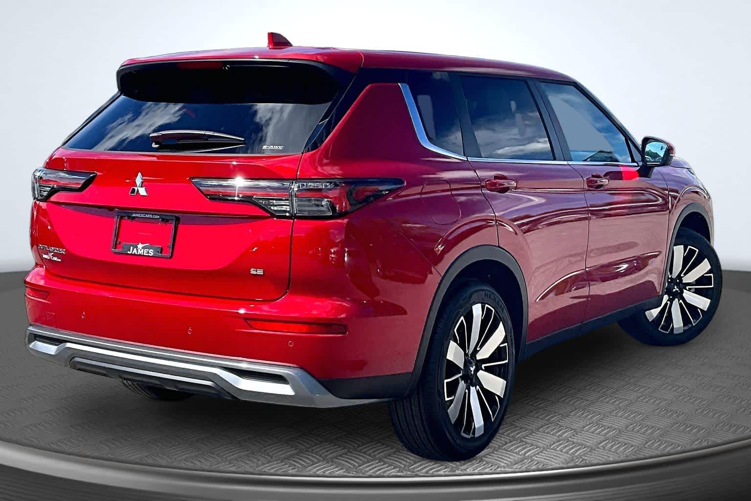 2026 Mitsubishi Outlander SE - 2