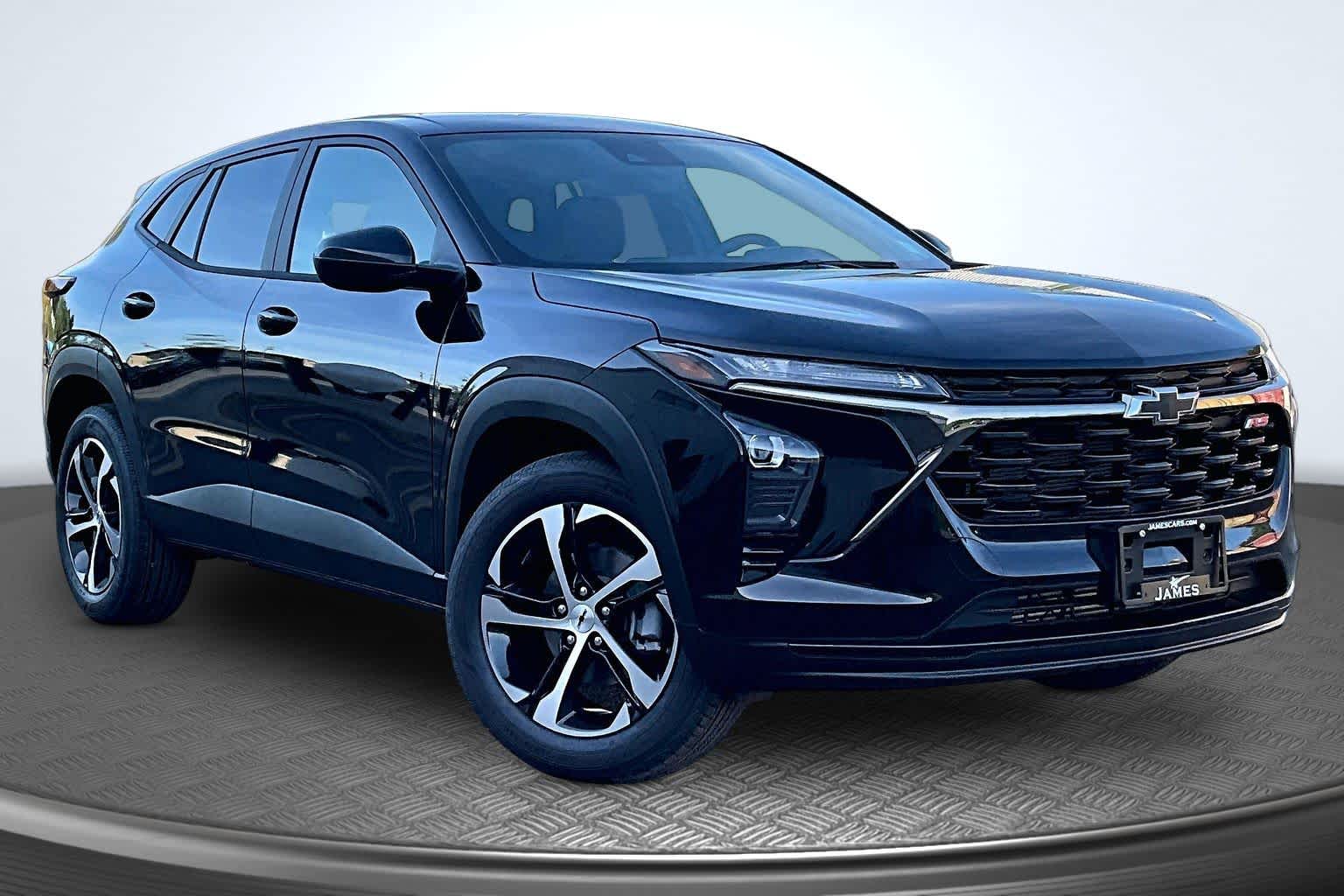 2026 Chevrolet Trax 1RS Mosaic Black Metallic at James Chevrolet