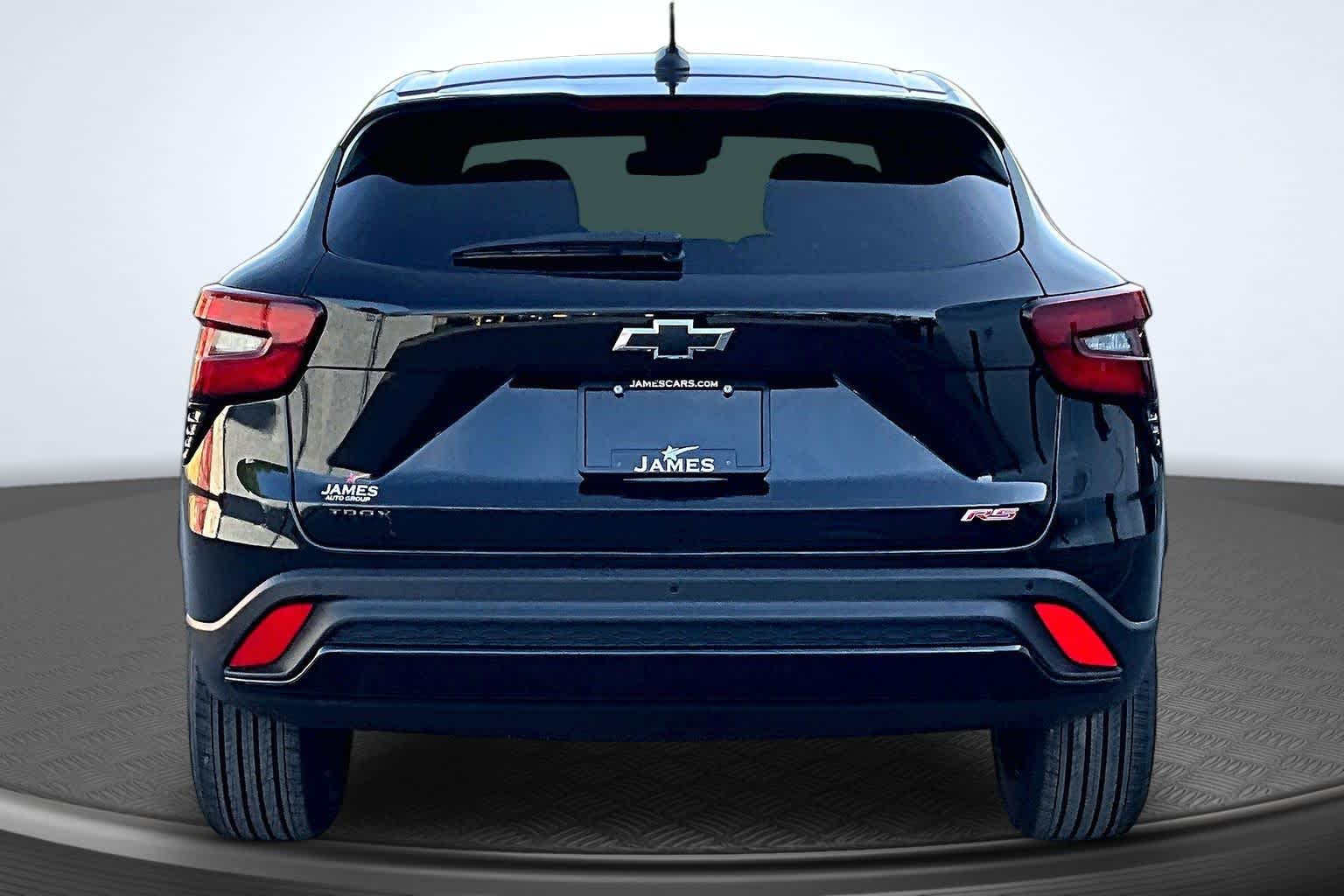 2026 Chevrolet Trax 1RS Mosaic Black Metallic at James Chevrolet