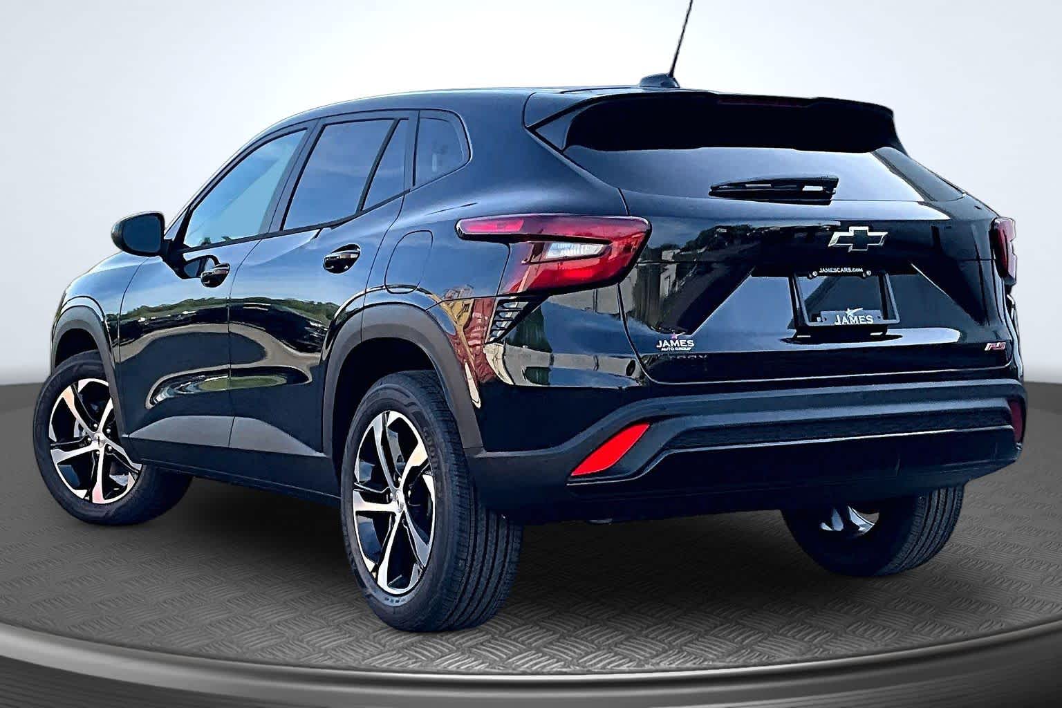 2026 Chevrolet Trax 1RS Mosaic Black Metallic at James Chevrolet