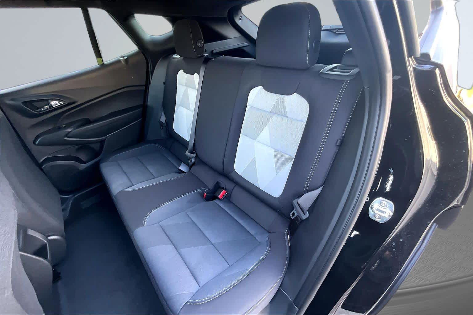 2026 Chevrolet Trax 1RS Mosaic Black Metallic at James Chevrolet