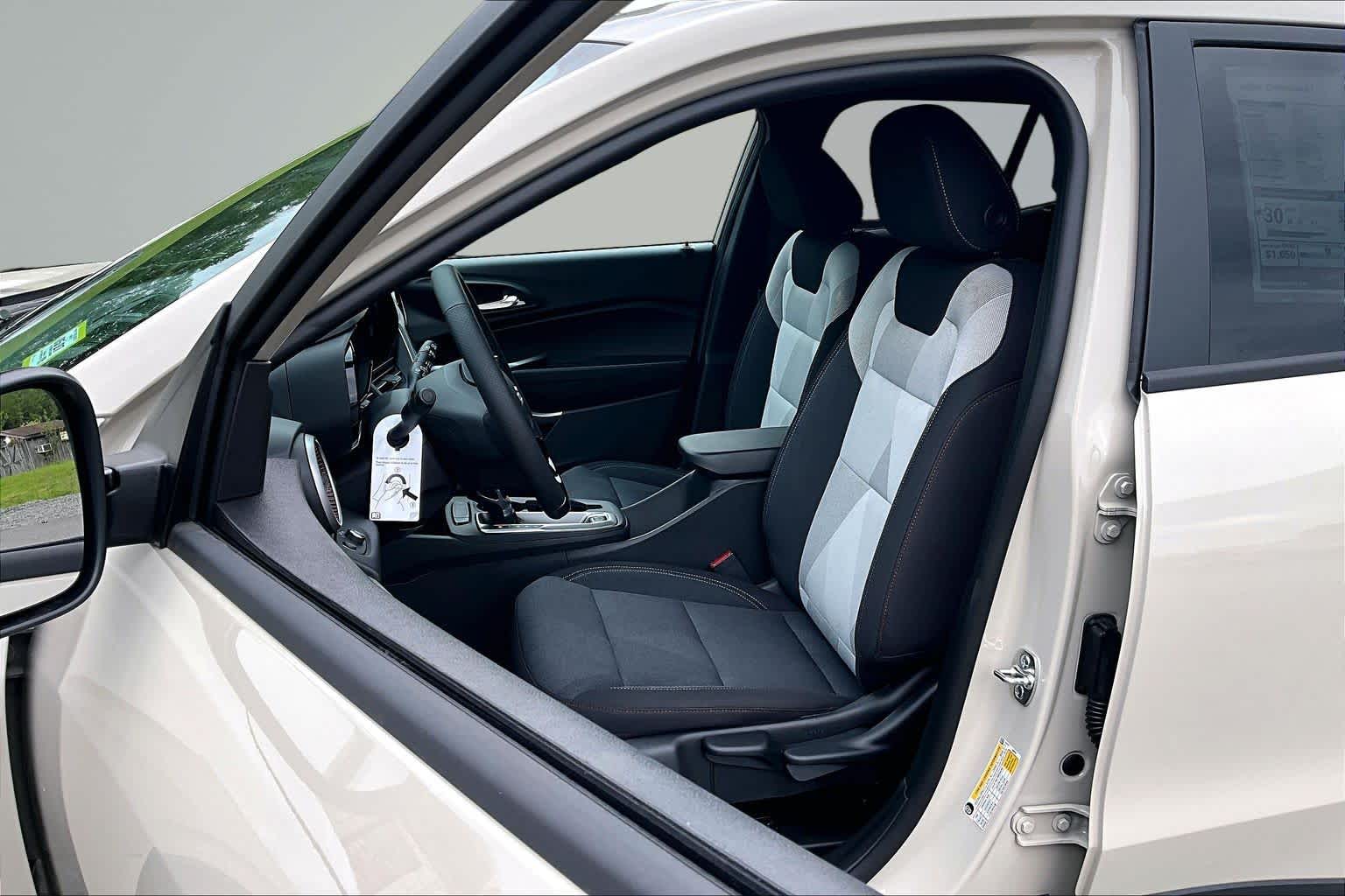 2026 Chevrolet Trax 1RS White Sands at James Chevrolet