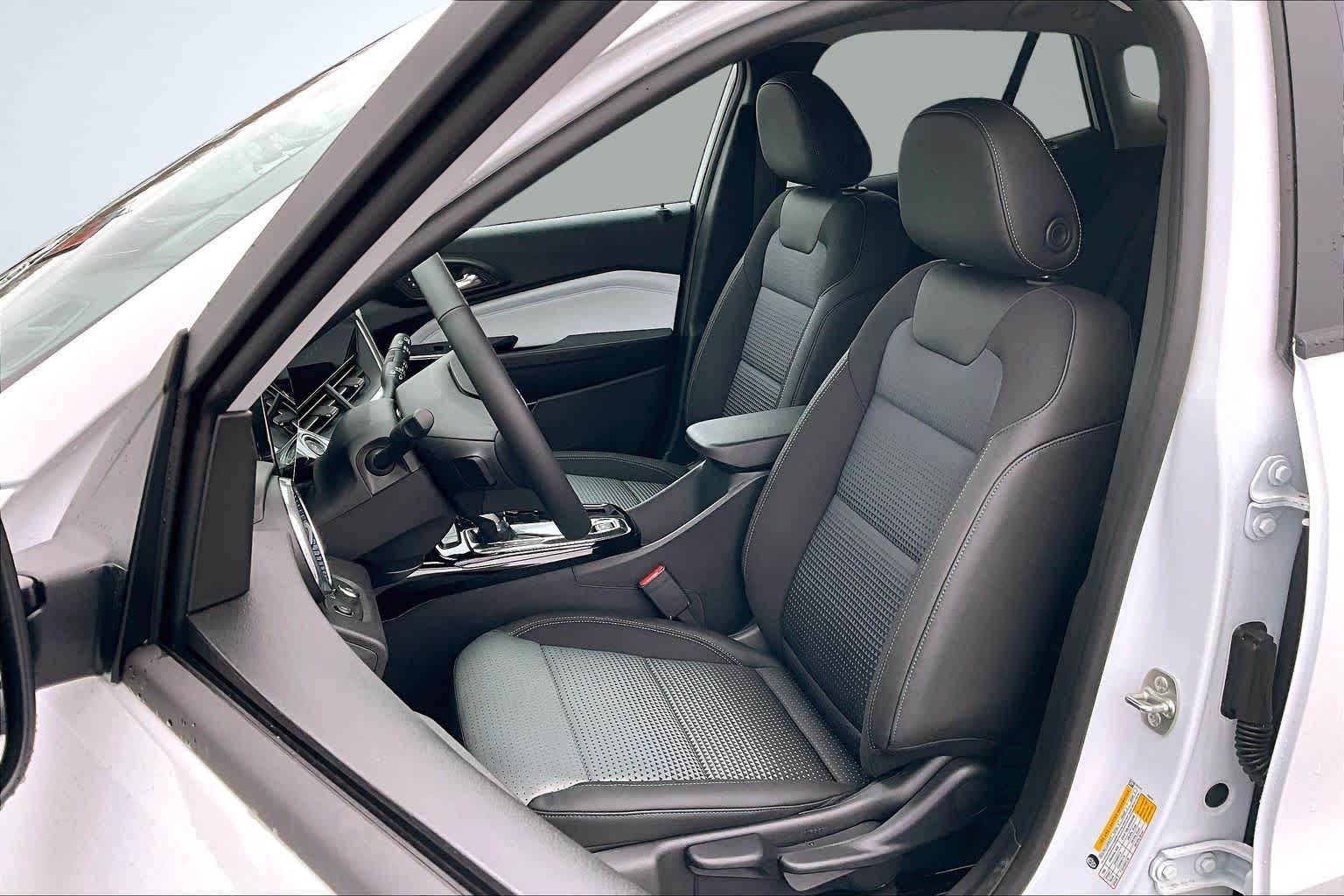 2026 Chevrolet Trax LT - 8