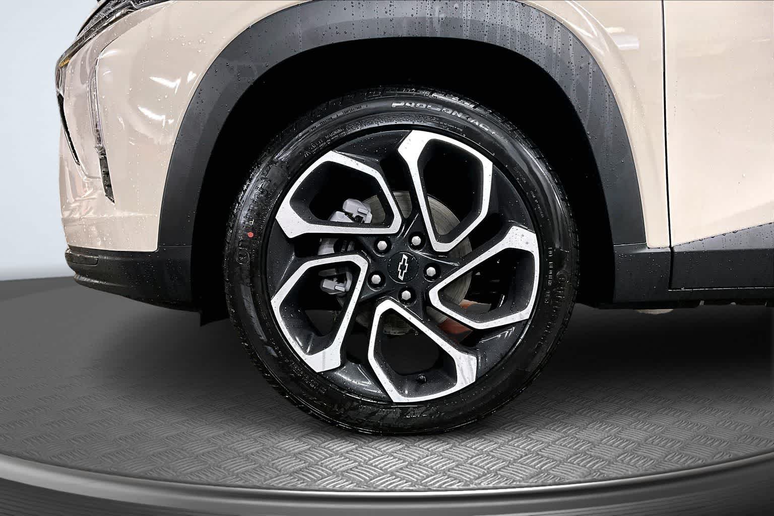 2026 Chevrolet Trax 2RS White Sands at James Chevrolet