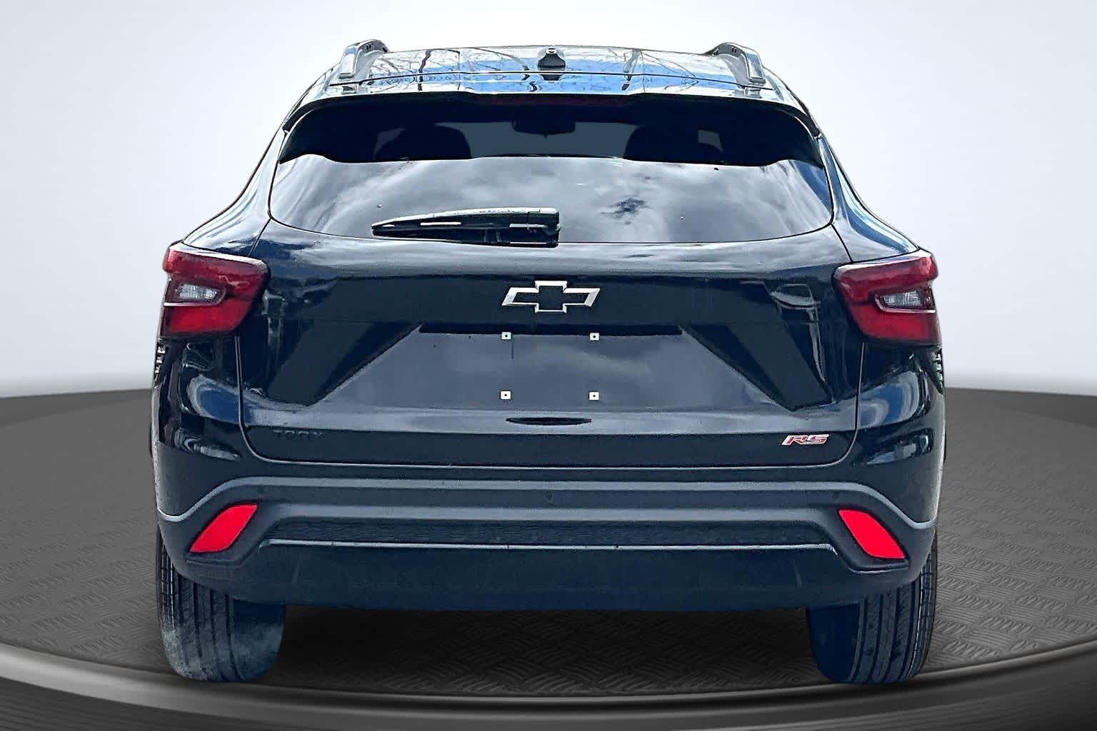 2026 Chevrolet Trax 2RS Mosaic Black Metallic at James Chevrolet