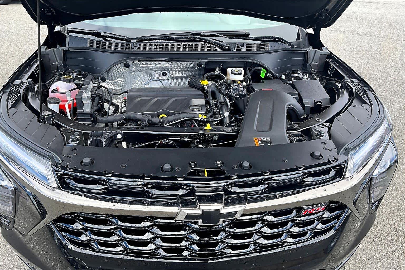 2026 Chevrolet Trax 2RS Mosaic Black Metallic at James Chevrolet
