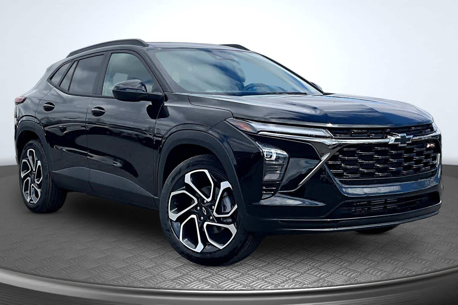 2026 Chevrolet Trax 2RS Mosaic Black Metallic at James Chevrolet