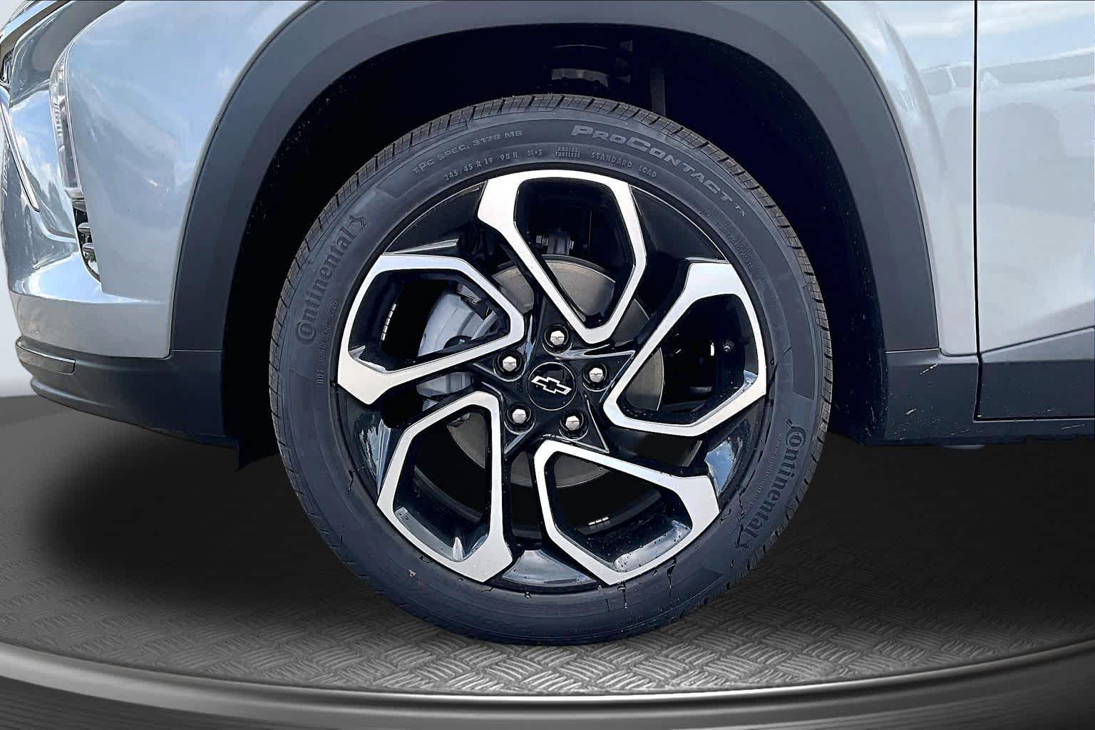 2026 Chevrolet Trax 2RS Sterling Gray Metallic at James Chevrolet