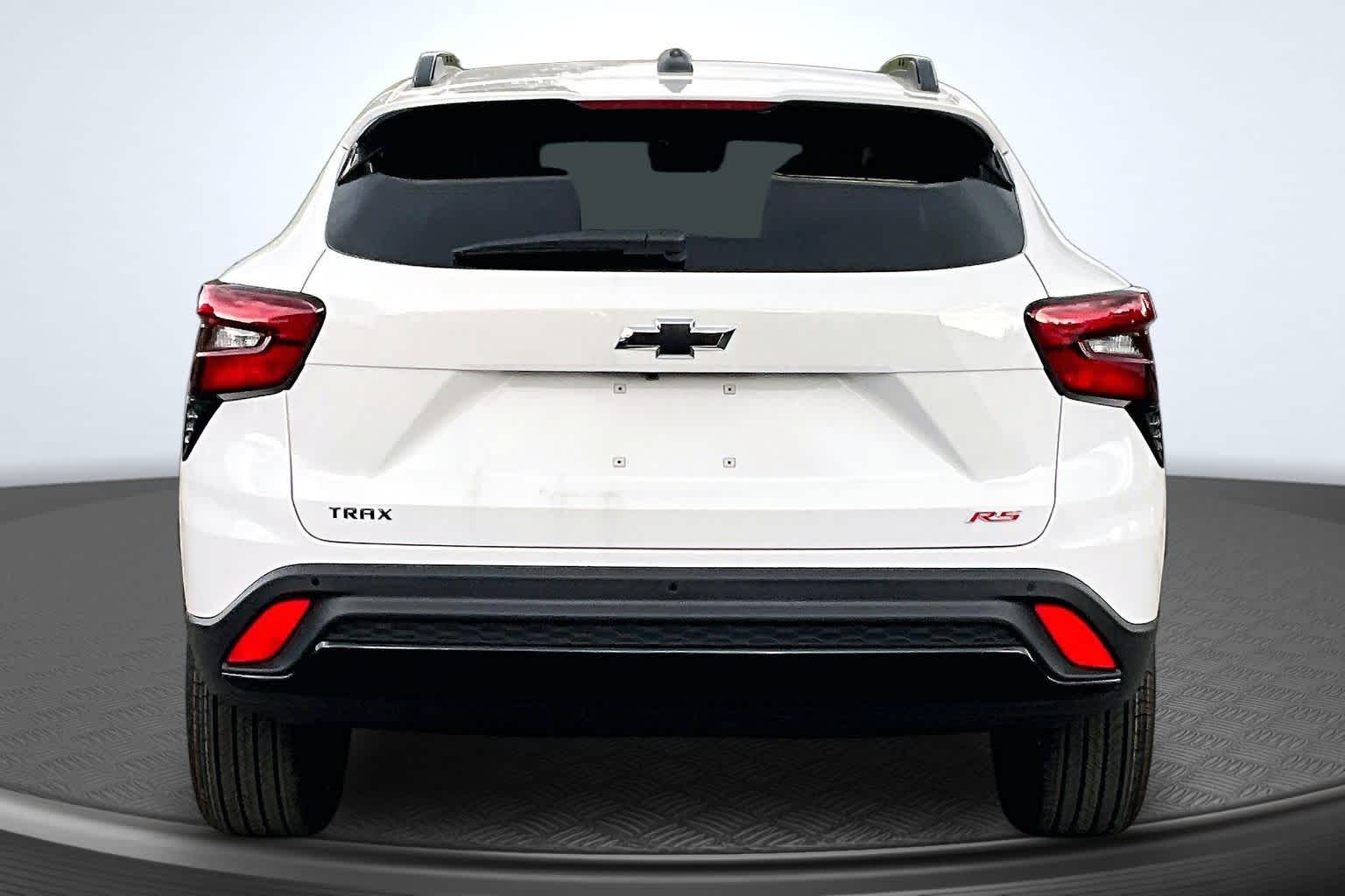 2026 Chevrolet Trax 2RS Summit White at James Chevrolet
