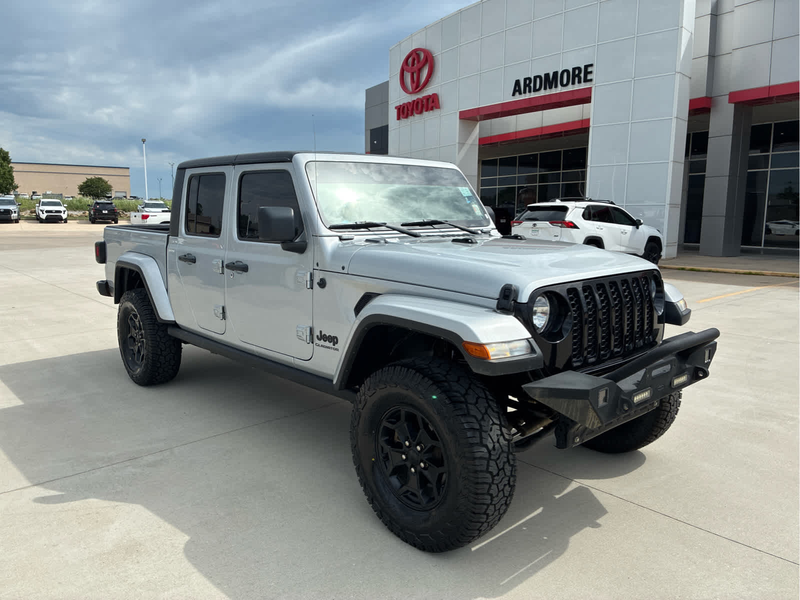 2022 Jeep Gladiator Willys Crew Cab 4WD