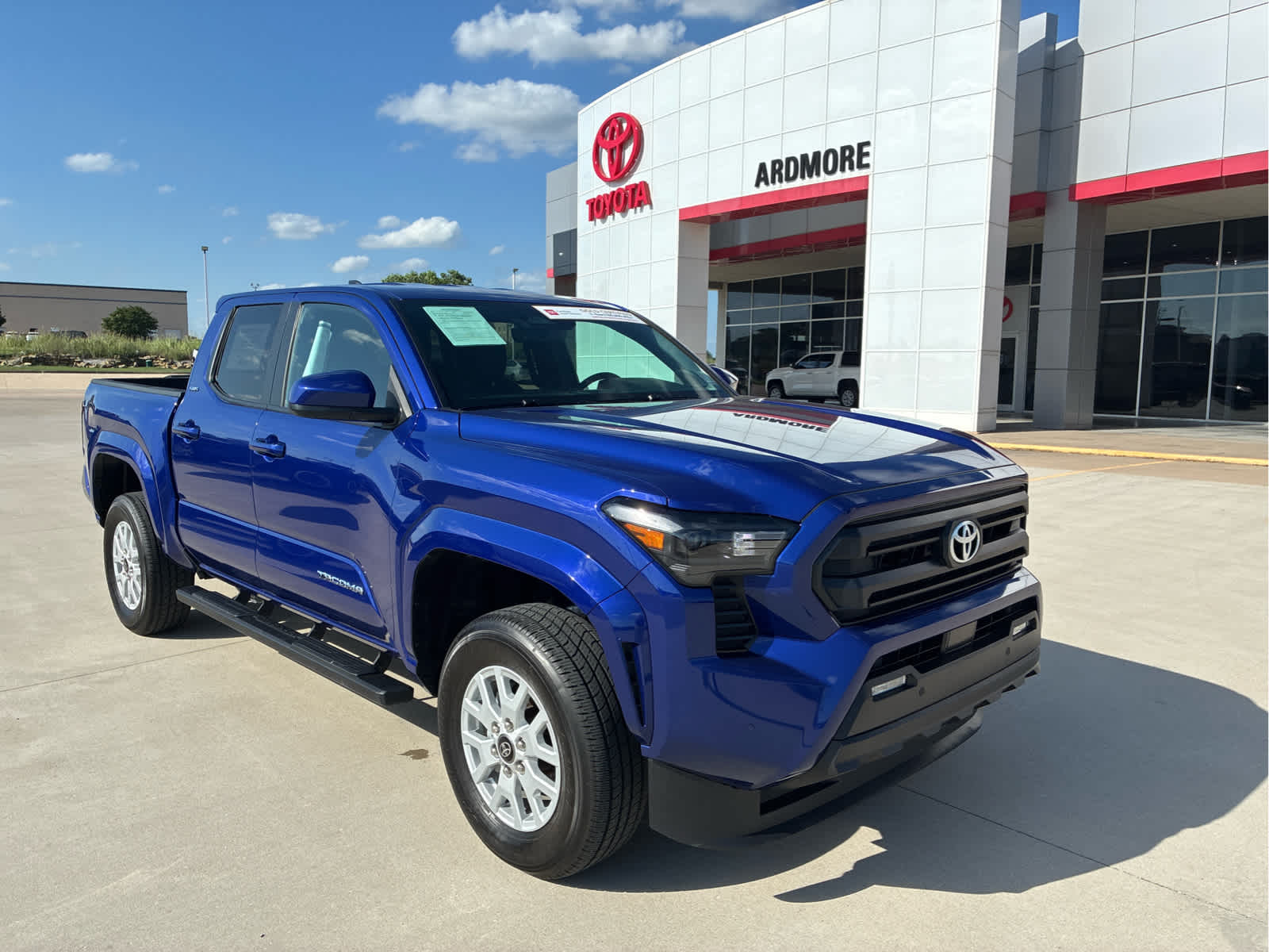2025 Toyota Tacoma SR5 Double Cab 4WD