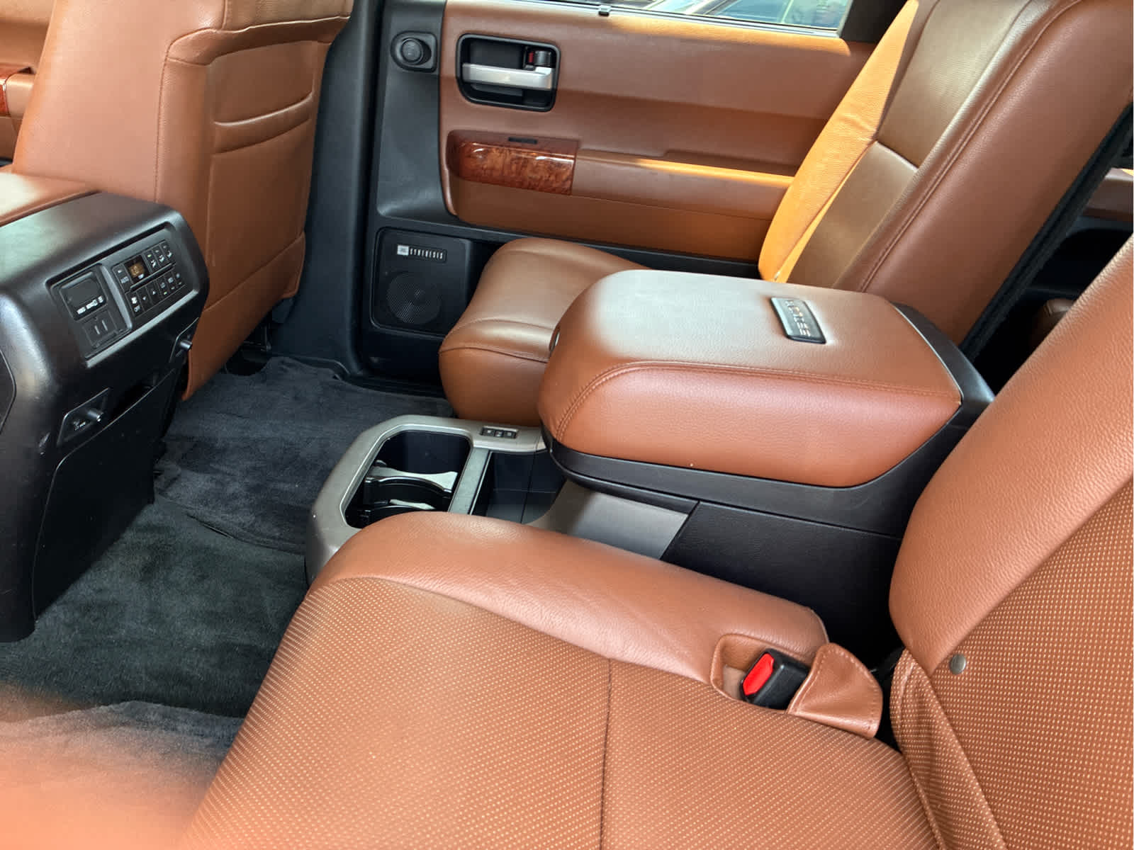  2018 Toyota Sequoia Platinum   