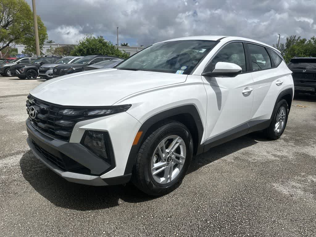 Serenity White Pearl 2025 Hyundai Tucson SE FWD SUV / Crossover Front-Wheel Drive 8-Speed Automatic