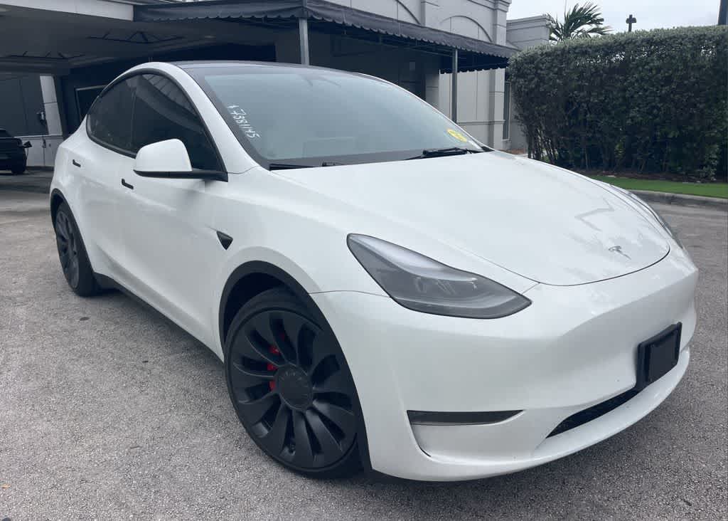 2025 Tesla Model Y Performance Dual Motor All-Wheel Drive's photo