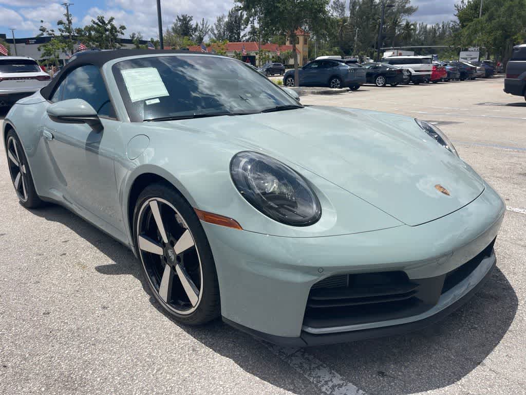 2025 Porsche 911 Carrera