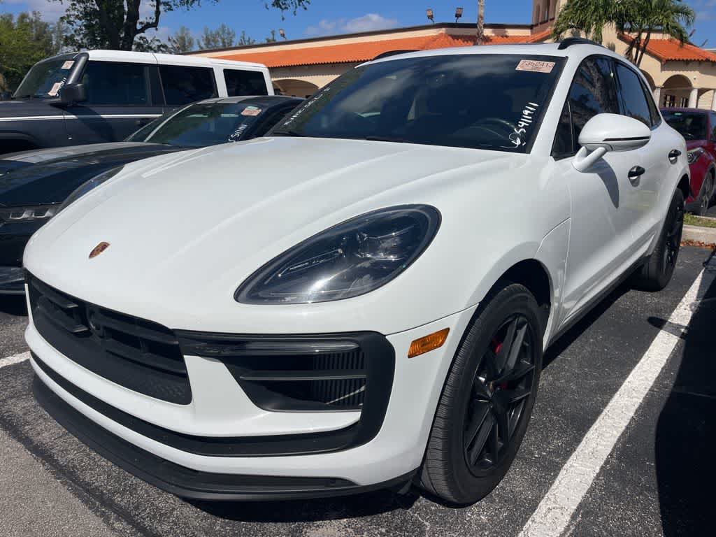 2022 Porsche Macan S