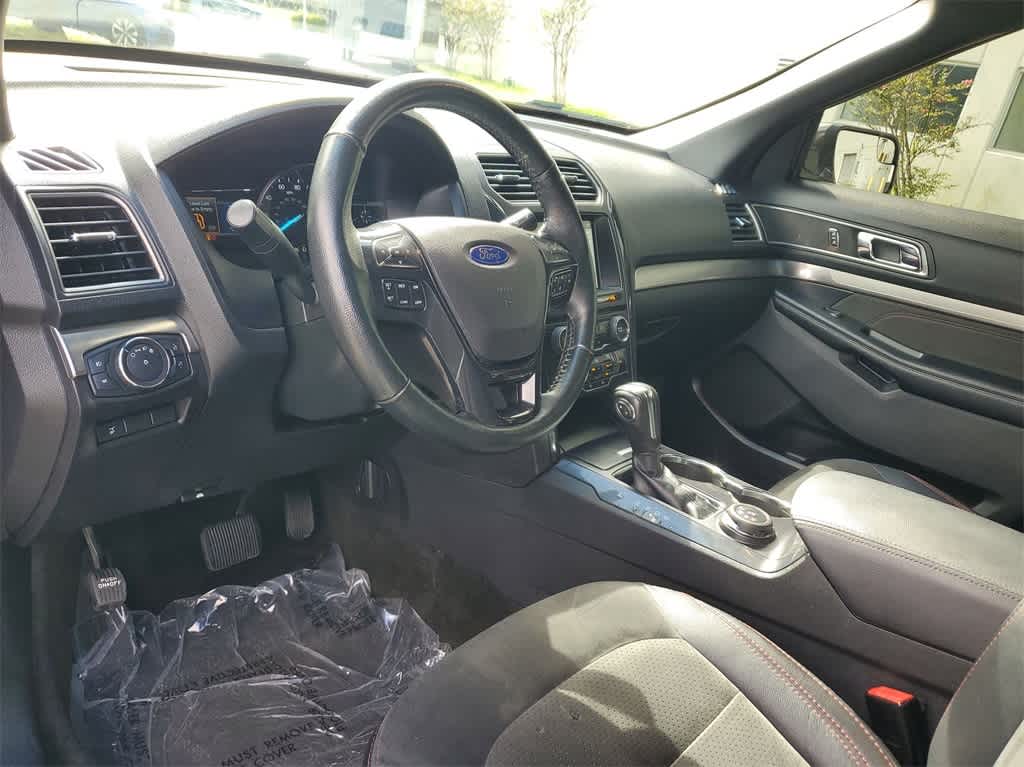 Used 2018 Ford Explorer XLT with VIN 1FM5K8D89JGA74911 for sale in Florida City, FL