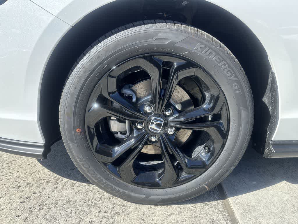 2025 Honda Accord SE - Photo 10
