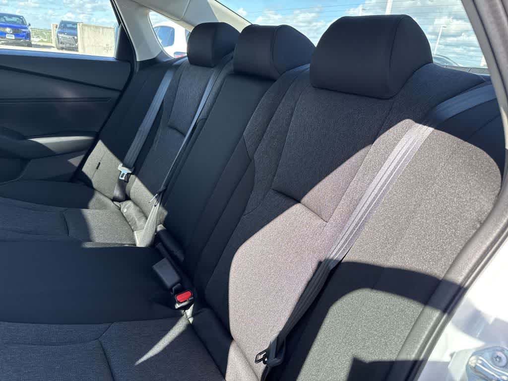 2025 Honda Accord SE - Photo 21