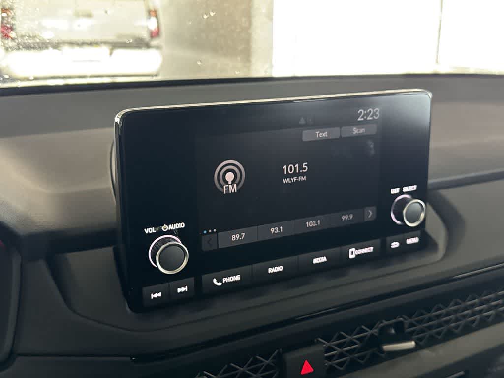 2025 Honda Accord SE - Photo 17