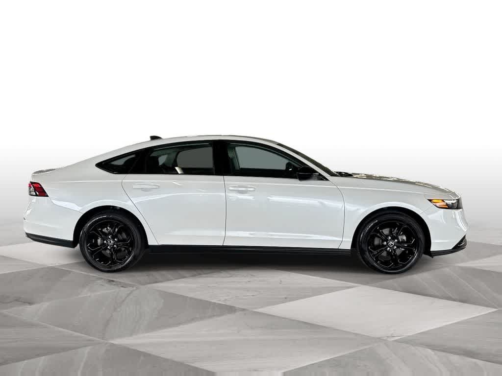2025 Honda Accord SE - Photo 9