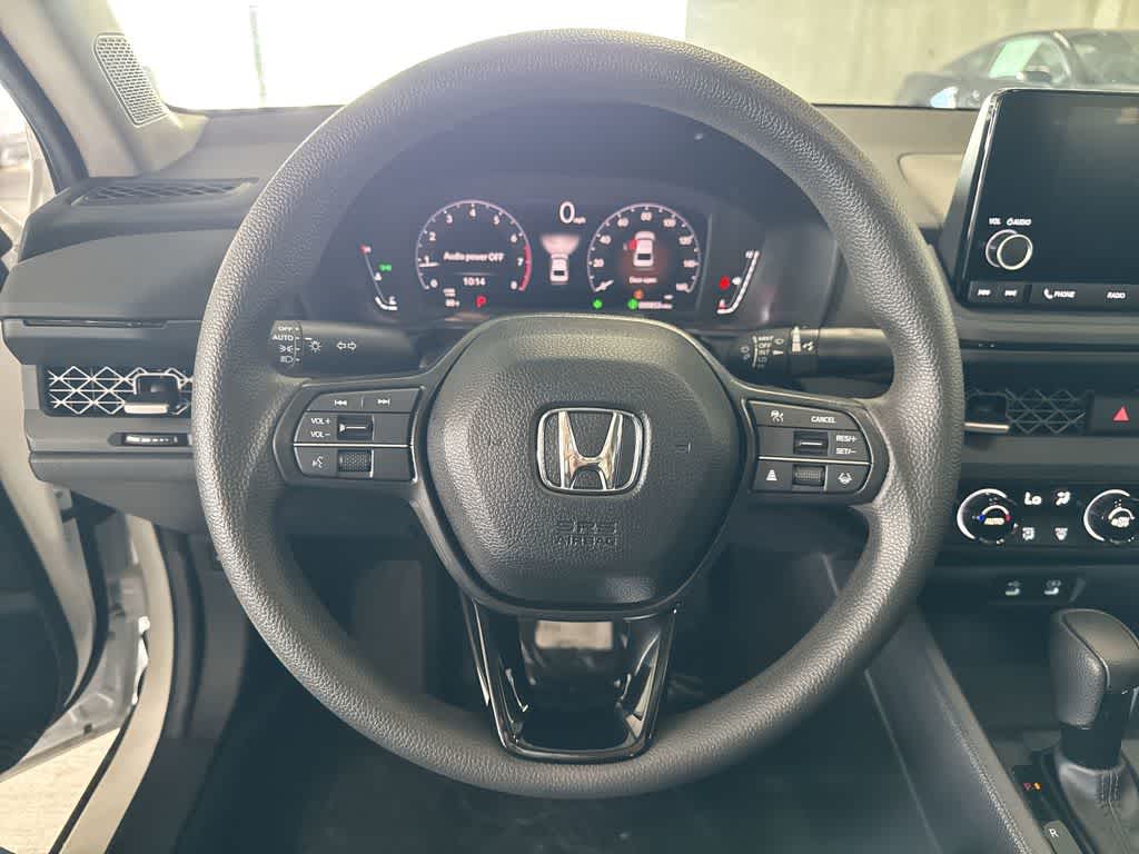 2025 Honda Accord SE - Photo 14