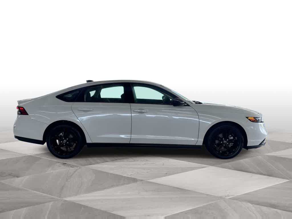 2025 Honda Accord SE - Photo 9