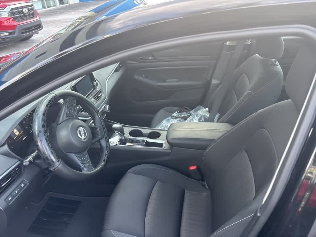 Used 2023 Nissan Altima S with VIN 1N4BL4BV5PN409937 for sale in Florida City, FL