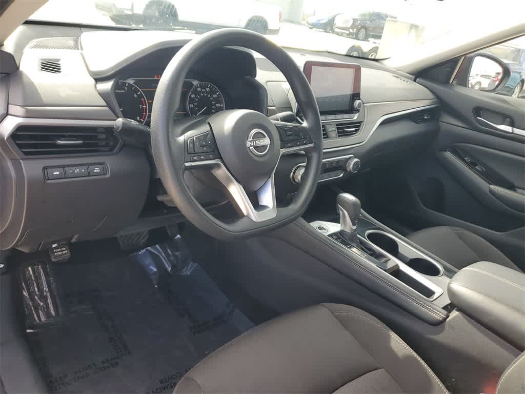 Used 2023 Nissan Altima SV with VIN 1N4BL4DV3PN349878 for sale in Florida City, FL