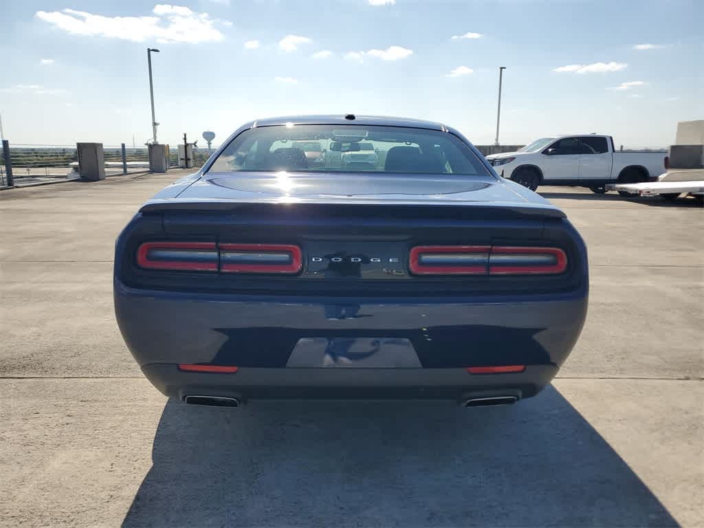 Used 2015 Dodge Challenger SXT Used 2015 Dodge Challenger SXT