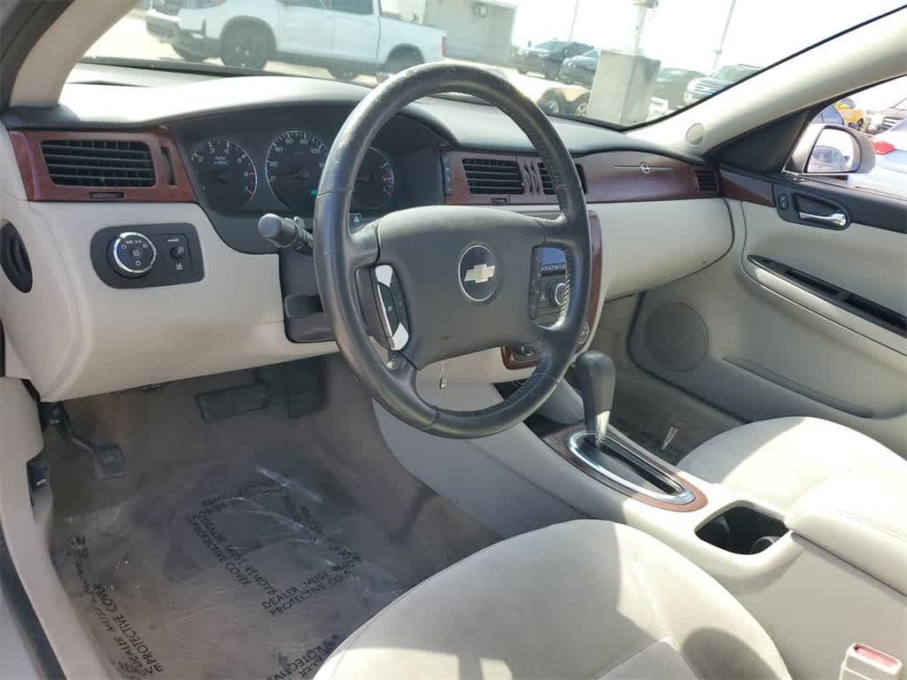 Used 2008 Chevrolet Impala LT with VIN 2G1WC583181202402 for sale in Florida City, FL