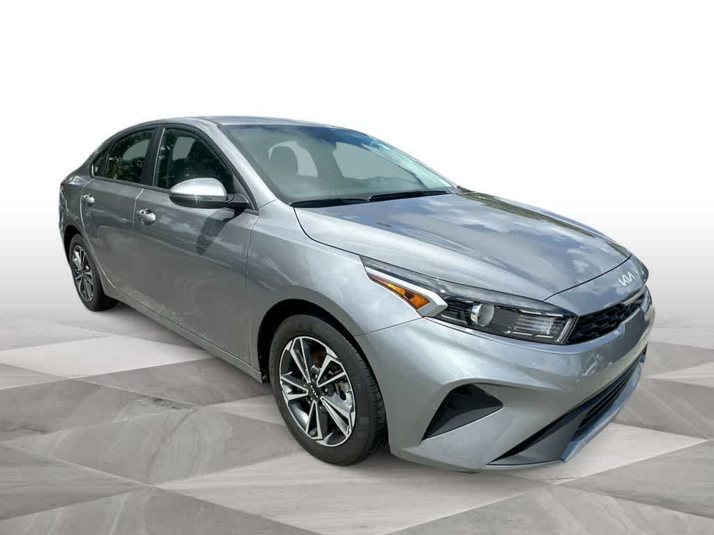 Used 2024 Kia Forte LXS with VIN 3KPF24AD5RE817966 for sale in Florida City, FL