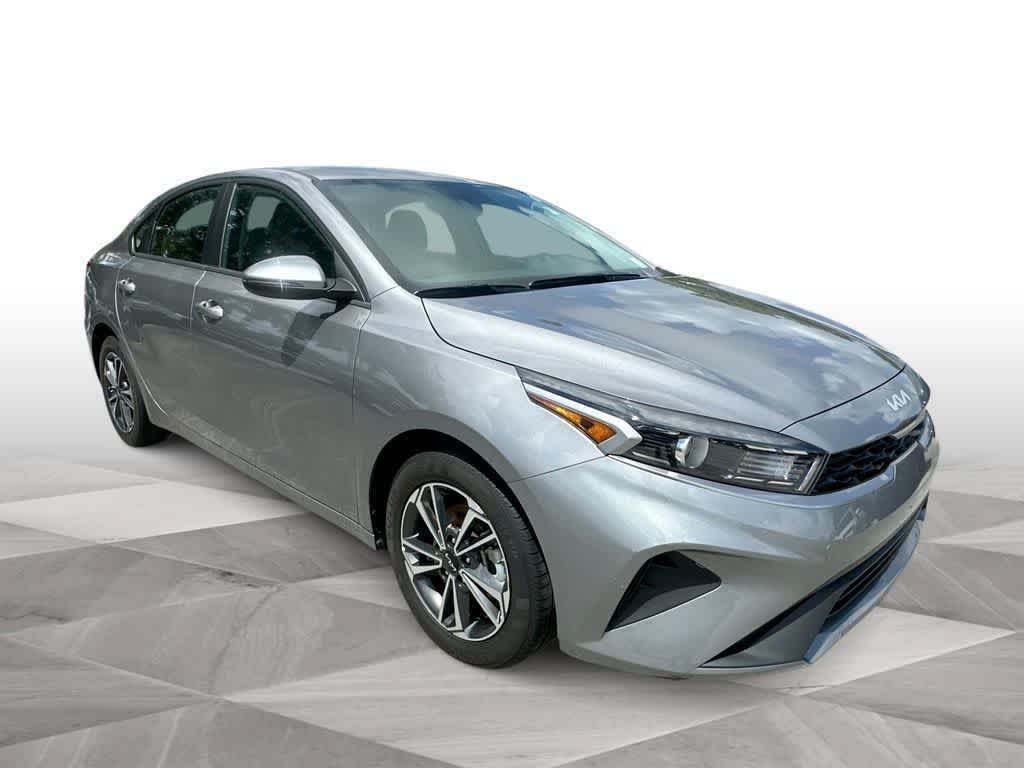 Used 2024 Kia Forte LXS with VIN 3KPF24AD5RE817966 for sale in Florida City, FL