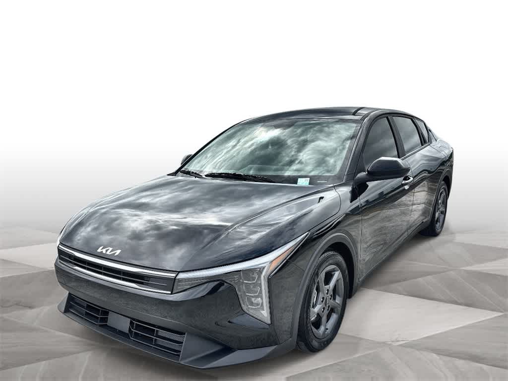 2025 Kia K4 LXS FWD