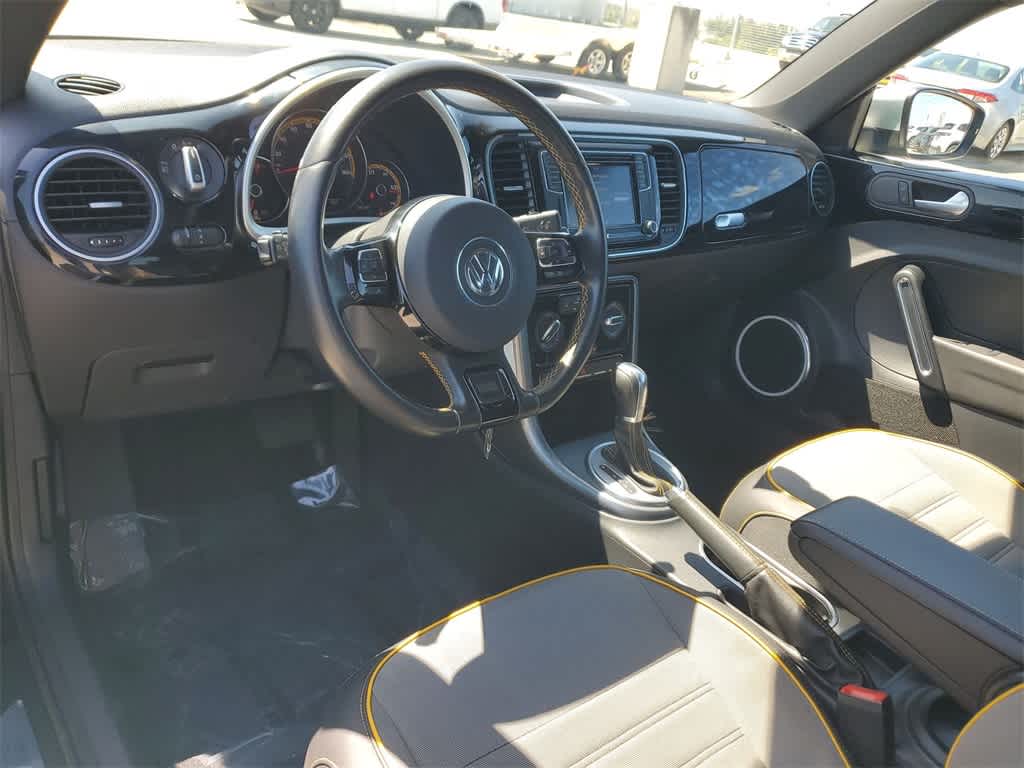 Used 2017 Volkswagen Beetle Dune with VIN 3VWS17AT4HM625062 for sale in Florida City, FL